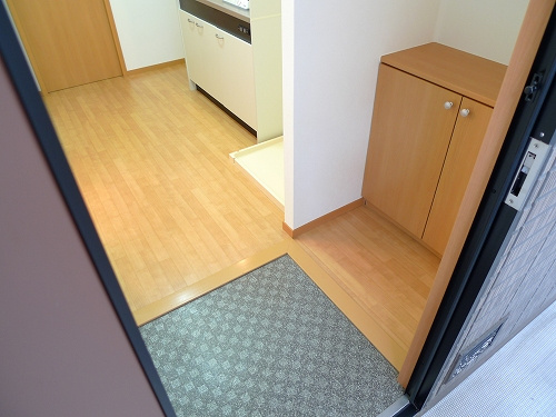 キャトルセゾンの玄関|シューズボックスがあり玄関は広く使えますよ