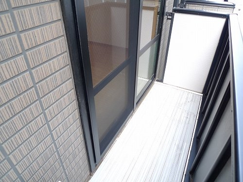 キャトルセゾンのバルコニー|日当たりいいですよ