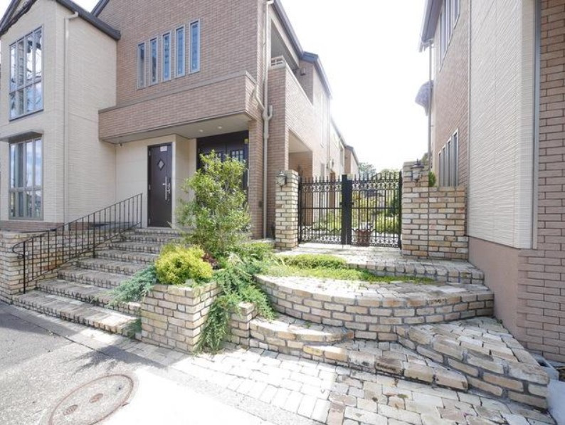 リンジュ　ドゥ　プリムの庭