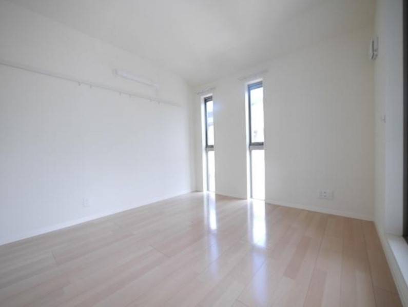 リンジュ　ドゥ　プリムの居間・リビング|※他部屋参考写真