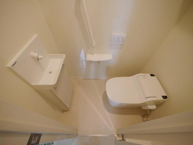 リンジュ　ドゥ　プリムのトイレ|※他部屋参考写真