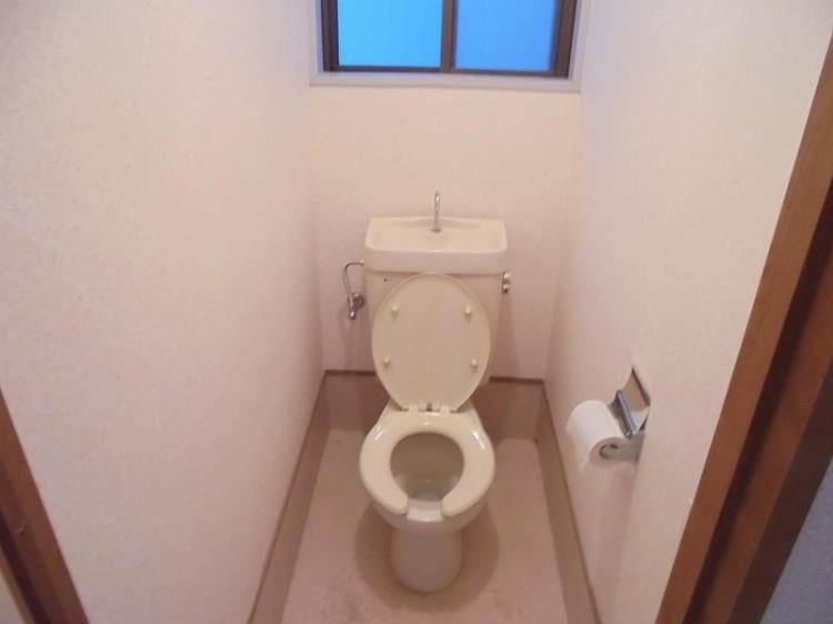 ハイツサンバードのトイレ|落ち着いたトイレです