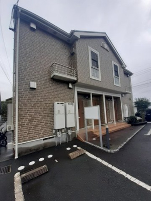 【エントランス】 | シルクビレッジ・カナダ | ゆとりのあるエントランスです