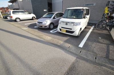 【駐車場】 | メゾン・ド・サローネ