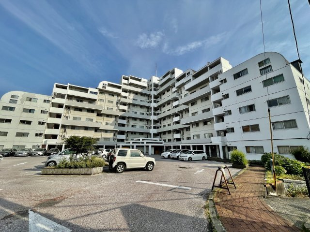 サンライフ名島の外観