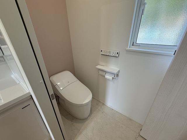 （平屋建）6562徳尾中古住宅のトイレ