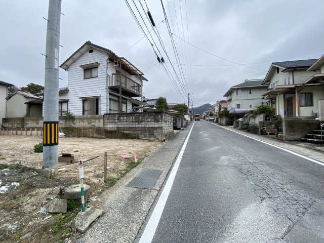 売土地　安東7丁目の前面道路含む現地写真