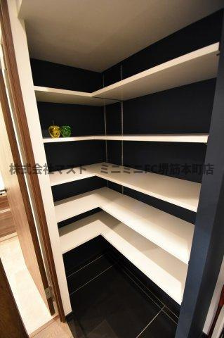 大阪市中央区徳井町１丁目の賃貸マンションの収納