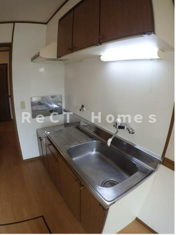 姫路市飾磨区英賀東町２丁目のハイツのキッチン