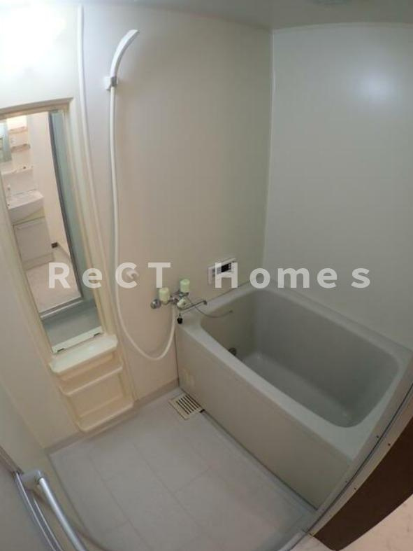 姫路市飾磨区英賀東町２丁目のハイツの浴室