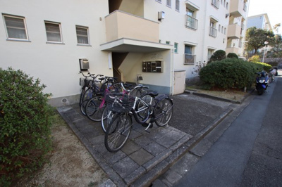 【その他共用部分】 | 狭山住宅2号棟 | 駐輪場