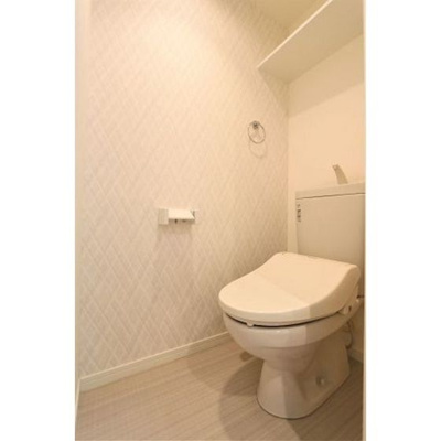 【トイレ】 | グレイスパル箱崎 | 別号室の写真になります。現況優先。