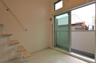 【バルコニー】 | グレイスパル箱崎 | 別号室の写真になります。現況優先。
