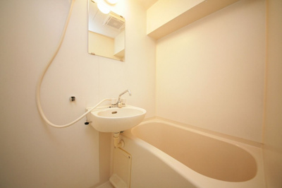 【洗面所】 | ノアーズアーク中洲 | 別号室の写真になります。現況優先。