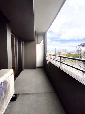 【バルコニー】 | ニューガイア天神北 | 別号室の写真になります。現況優先。
