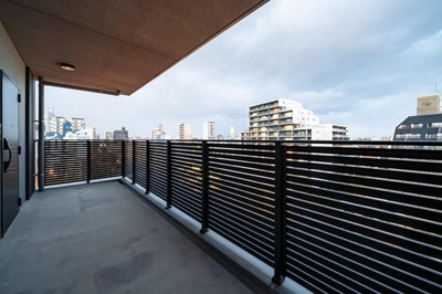 【バルコニー】 | デュオフラッツ六本松 | 別号室の写真になります。現況優先。
