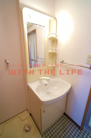 GREEN VIEW(グリーンビュー)【キャッシュバック対象物件】の独立洗面台|独立洗面台、小物を置くことができて便利です