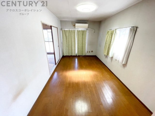 コープ野村伊丹昆陽D棟の居間