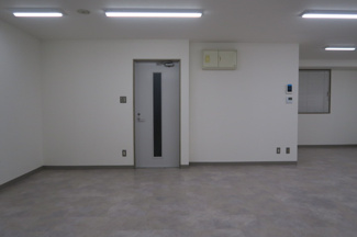 【内装】 | オノビル | おしゃれな内装です
新御徒町の店舗事務所。
「オノビル」のことなら(株)メイワ・エステートへ