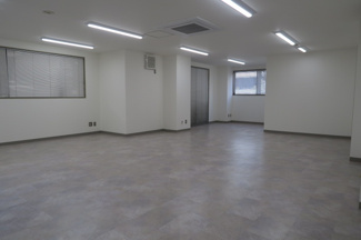【内装】 | オノビル | 内装もきれいです
新御徒町の店舗事務所。
「オノビル」のことなら(株)メイワ・エステートへ
