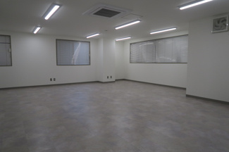 【内装】 | オノビル | きれいな内装です
新御徒町の店舗事務所。
「オノビル」のことなら(株)メイワ・エステートへ