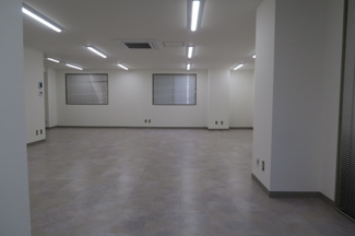 【内装】 | オノビル | 中はこのようになっています
新御徒町の店舗事務所。
「オノビル」のことなら(株)メイワ・エステートへ