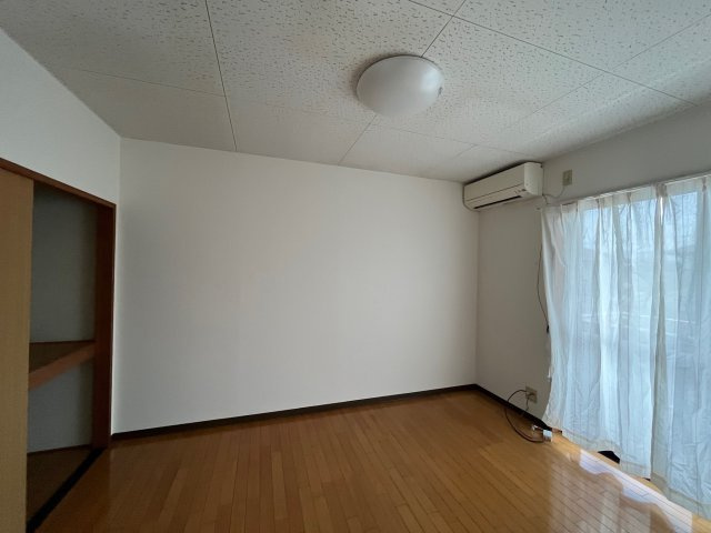 ガーデンコートヒロの洋室|エアコン設置済み