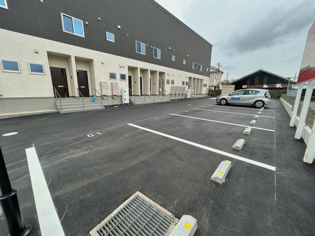 チッタ大野町の駐車場