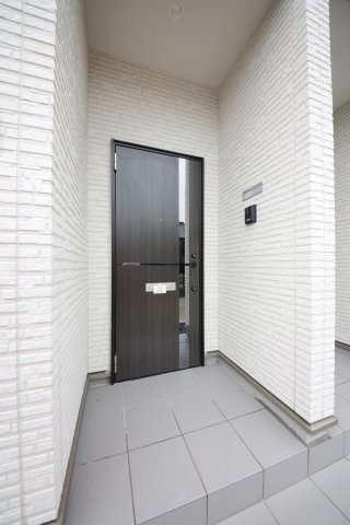 チッタ大野町の玄関