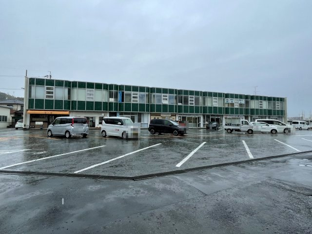 丸鈴グリーンビルCの駐車場