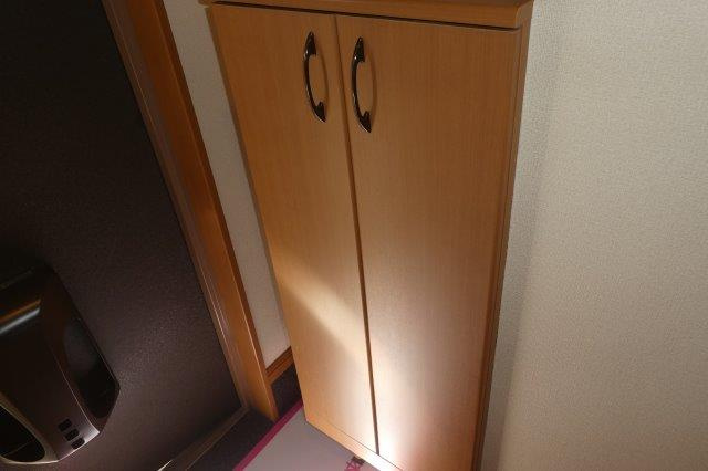 カントリードールの内装|シューズボックス