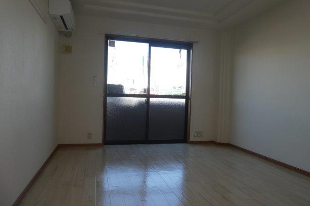 カントリードールの洋室