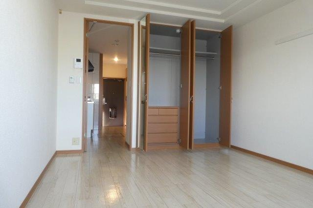 カントリードールの寝室|洋室