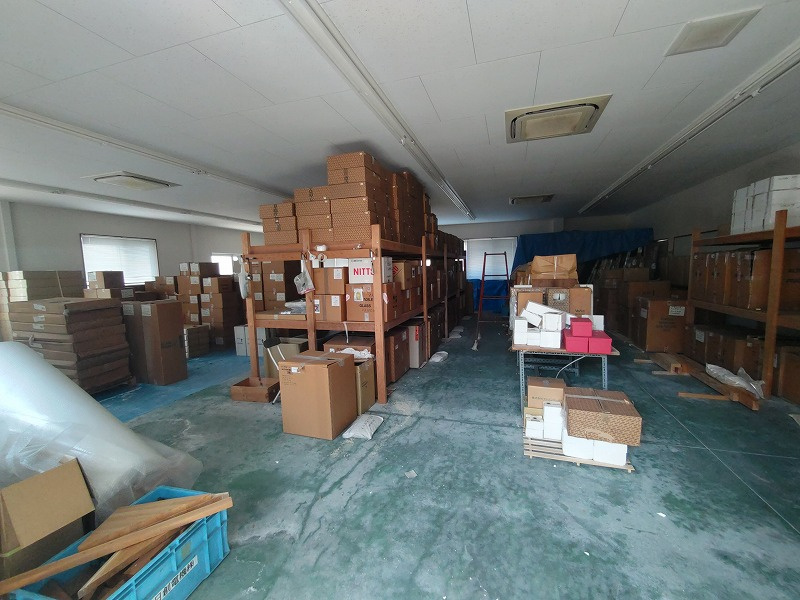 甘楽町天引売工場・売倉庫の外観