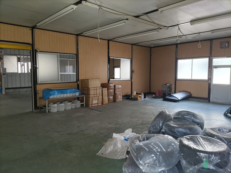 甘楽町天引売工場・売倉庫の外観