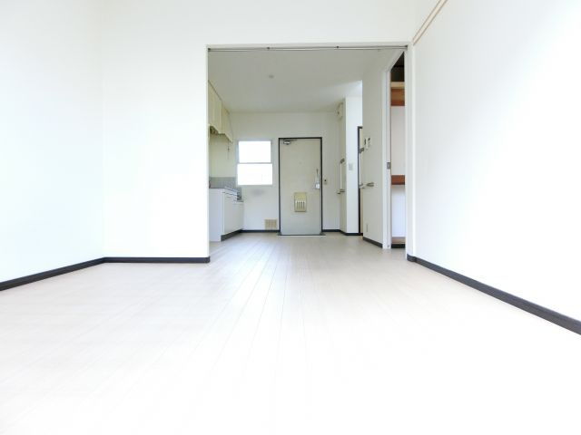 パナハイツ今熊Ⅲの居間・リビング