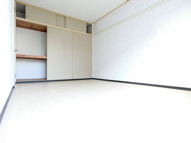 パナハイツ今熊Ⅲの洋室