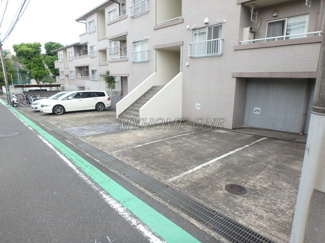 【駐車場】 | 敷地内駐車場