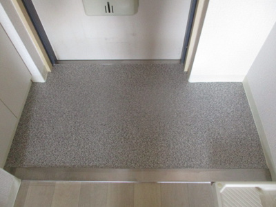 【玄関】 | ウィンヒルズ難波南