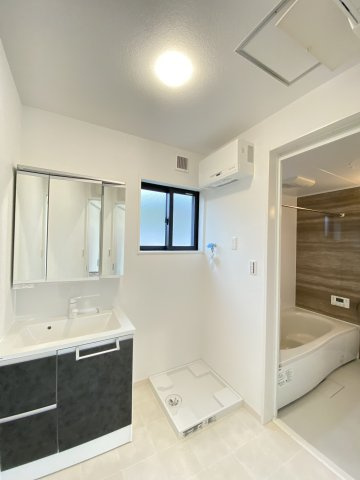 中古戸建　伴東7丁目の独立洗面台