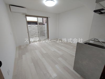 【居間・リビング】 | アンバー南栄