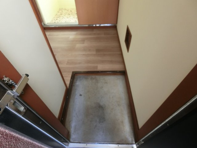 和泉荘の玄関
