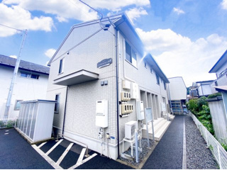 ルミナス山岸の外観