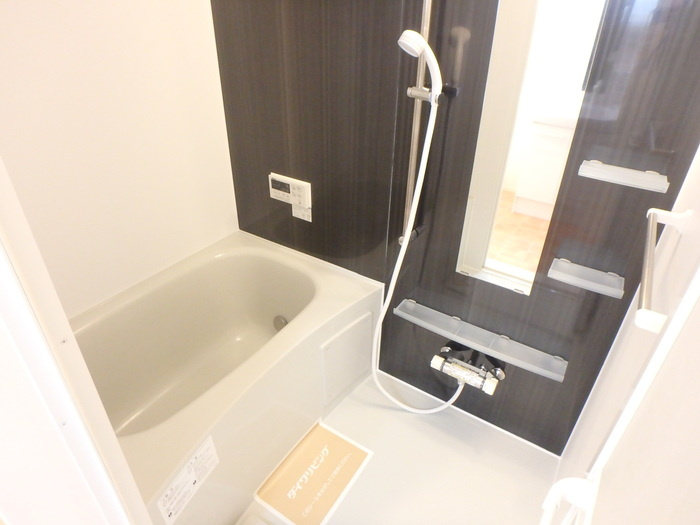 ルミナス山岸の浴室