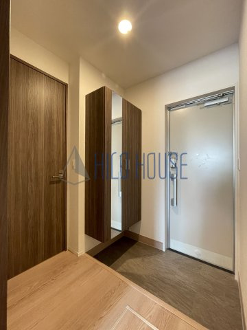 D-RESIDENCE東田町の玄関