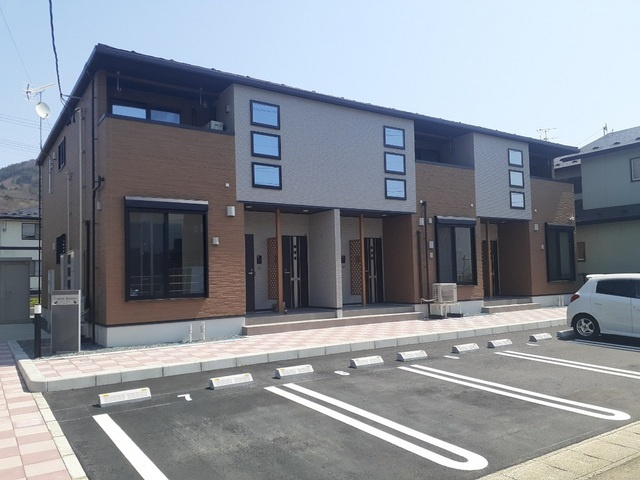 ラ・ペルラ下北沢