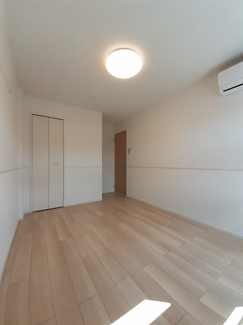 コクーン・カナサの寝室