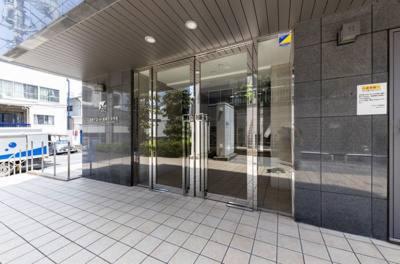 【エントランス】 | スカイコート板橋区役所前　13700 | 落ち着いたエントランスです