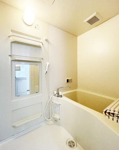 アクシス南島田　B棟の浴室