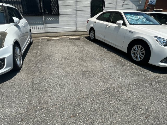 ローゼンハイムの駐車場